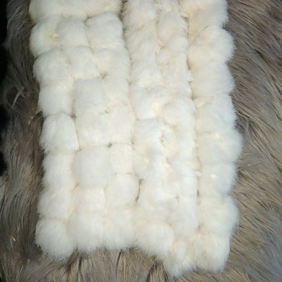 rabbit fur pom pom scarves - Picture 6 of 11